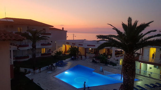 Athanasios Village Hotel