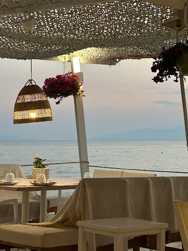 Mple Seafood Cuisine & Beach Bar