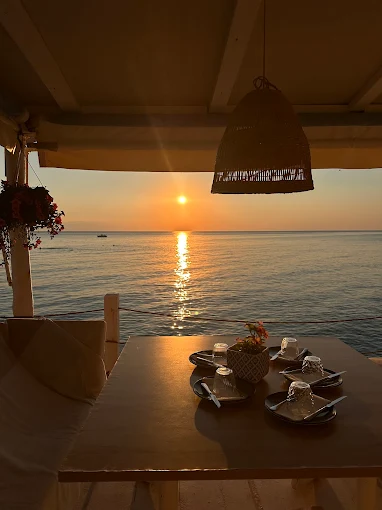 Mple Seafood Cuisine & Beach Bar