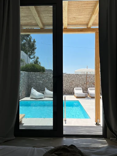 Milos Villas Pefkos