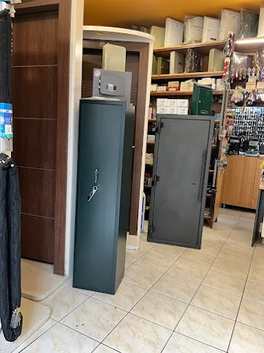 Μπάρλος Κλειδαράς