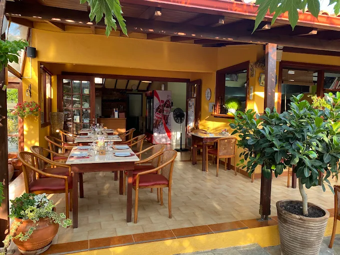 Jasteri Restaurant & Bar