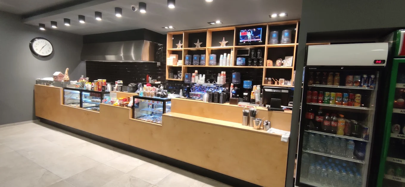 MILES Coffee & Snacks