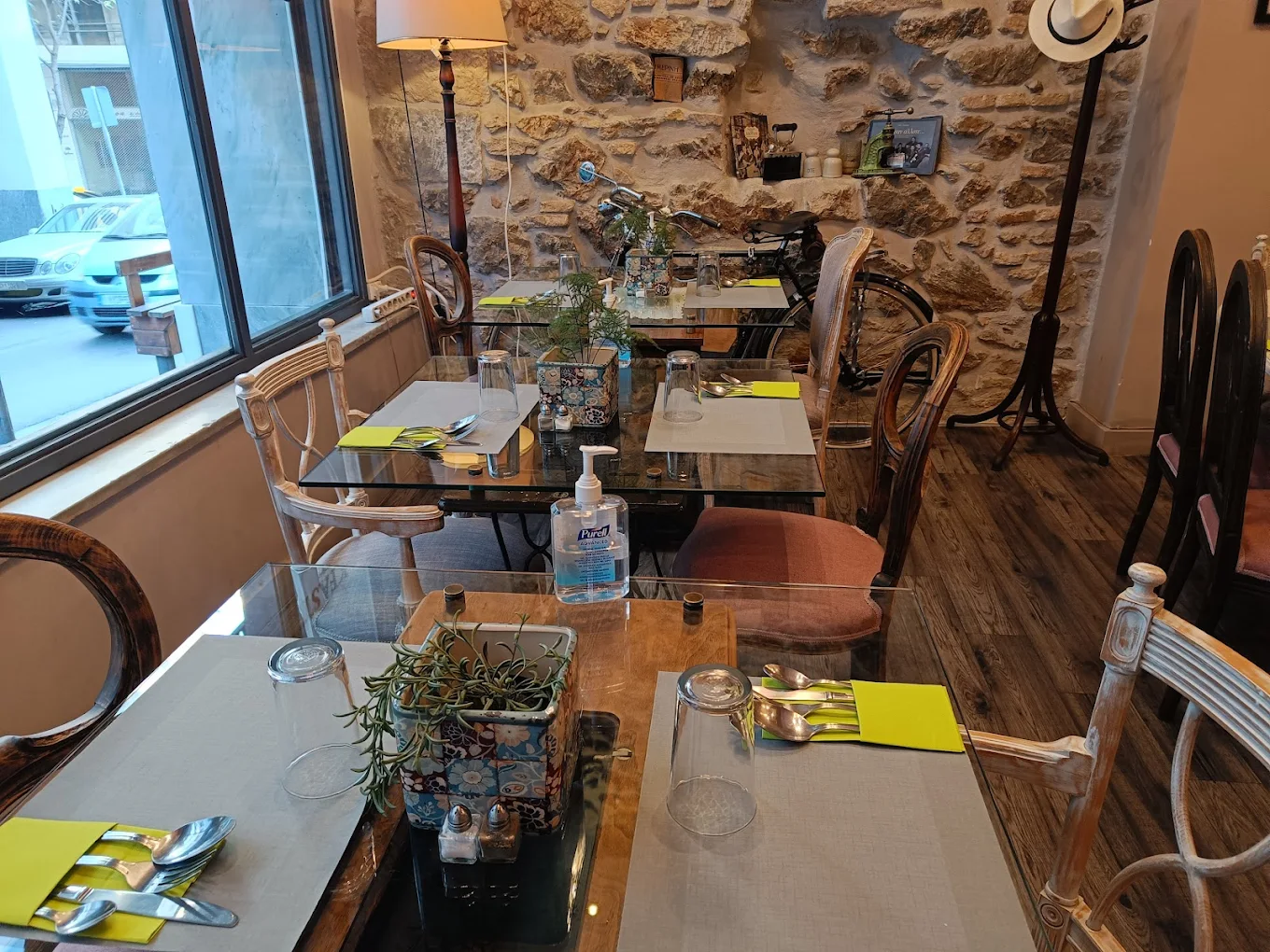 V1935 Luxurious Apartments