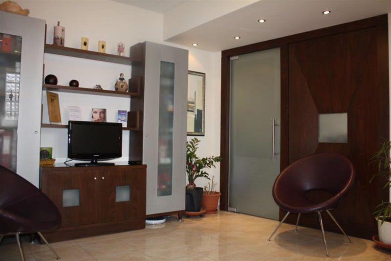 ΙΩΑΝΝΙΔΟΥ ΑΝΘΟΥΛΑ – ΔΕΡΜΑΤΟΛΟΓΟΣ ΑΦΡΟΔΙΣΙΟΛΟΓΟΣ ΘΕΡΜΗ ΘΕΣΣΑΛΟΝΙΚΗΣ