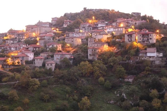 ΞΕΝΩΝΑΣ ΟΡΙΖΟΝΤΕΣ, XENONAS ORIZONTES