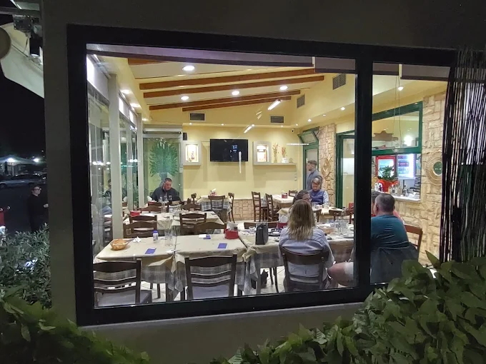 Ταβέρνα-Ψησταριά Το Μουράγιο