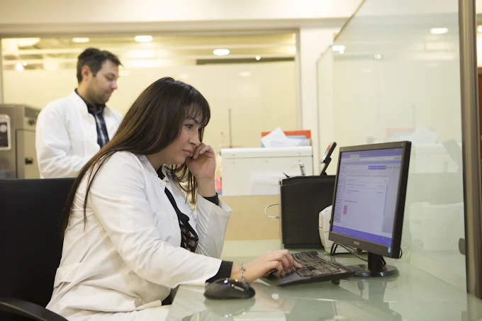 Λιόλιου Καραγιάννη Ελένη – Μικροβιολόγος