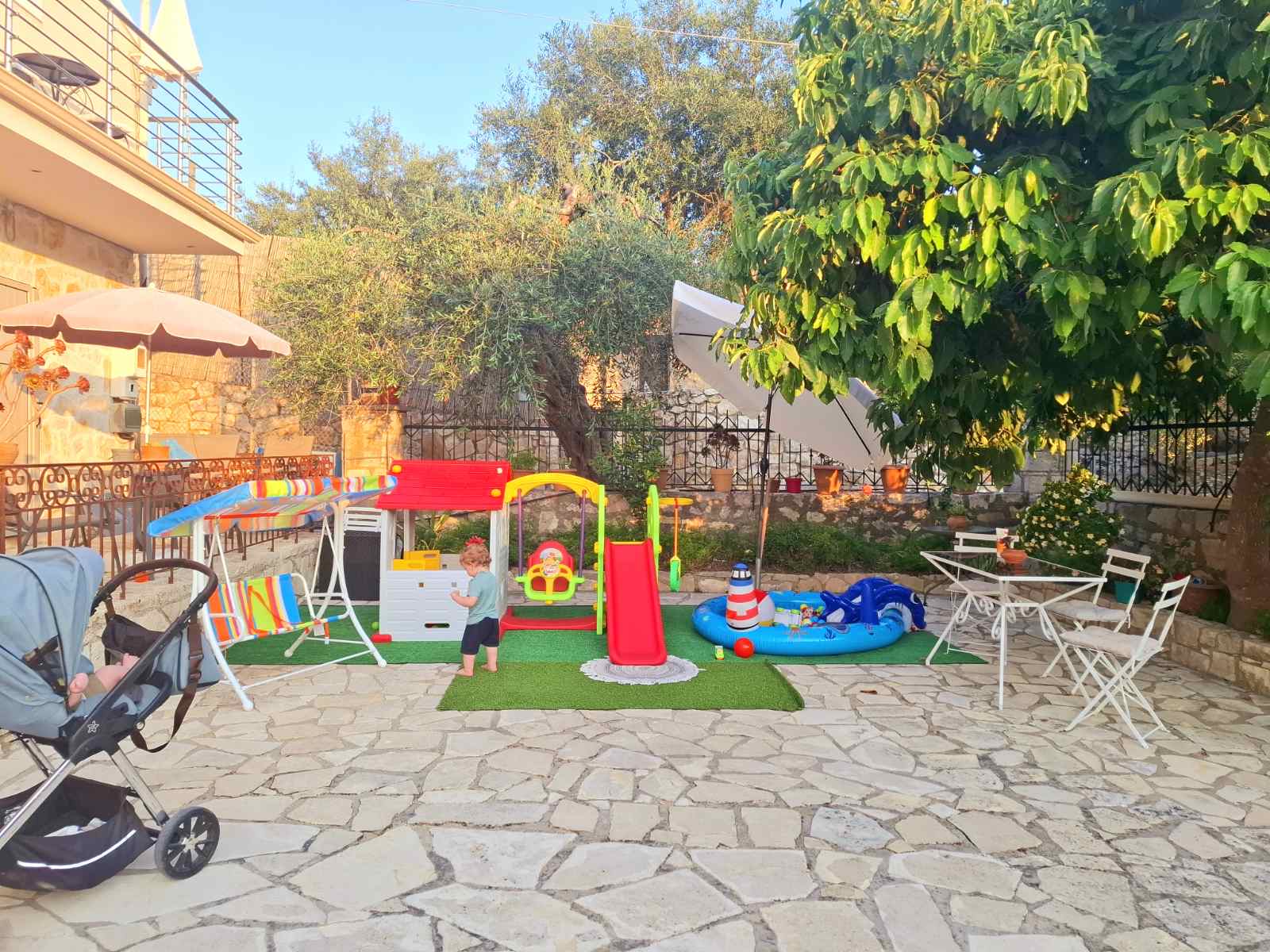 Alegria Apartments