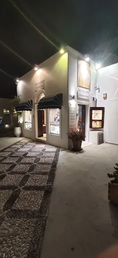 NICK THE GREEK – PANDORA OFFICIAL RETAILER FOR SANTORINI