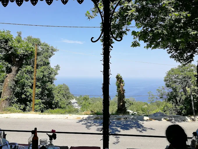 ΑΠΑΛΟΥ bistro