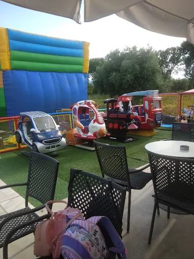 Manou Playland