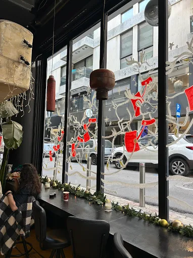G cafe bar