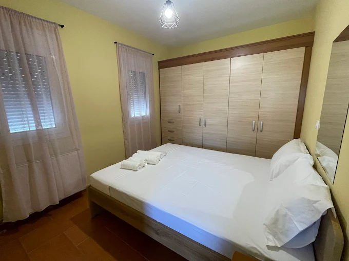 Arisvi Rooms