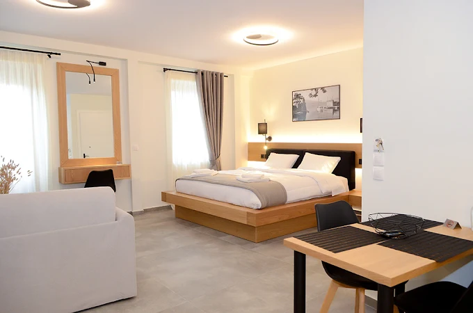 Roloi Suites