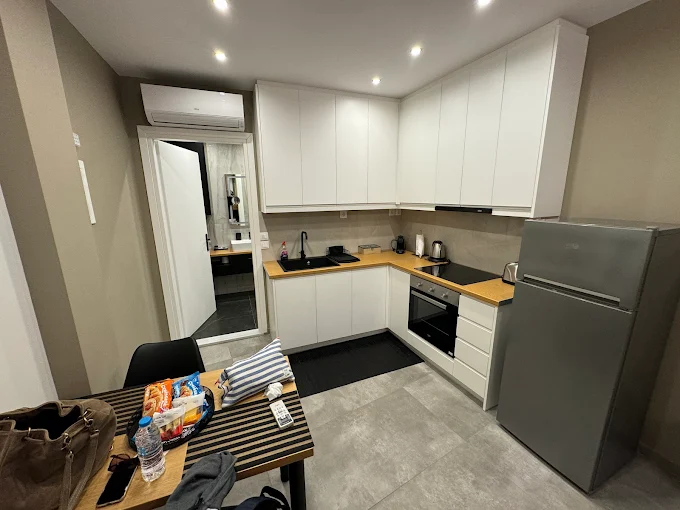 Roloi Suites